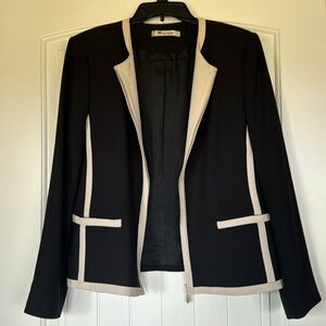 Peter Nygard Black Blazer